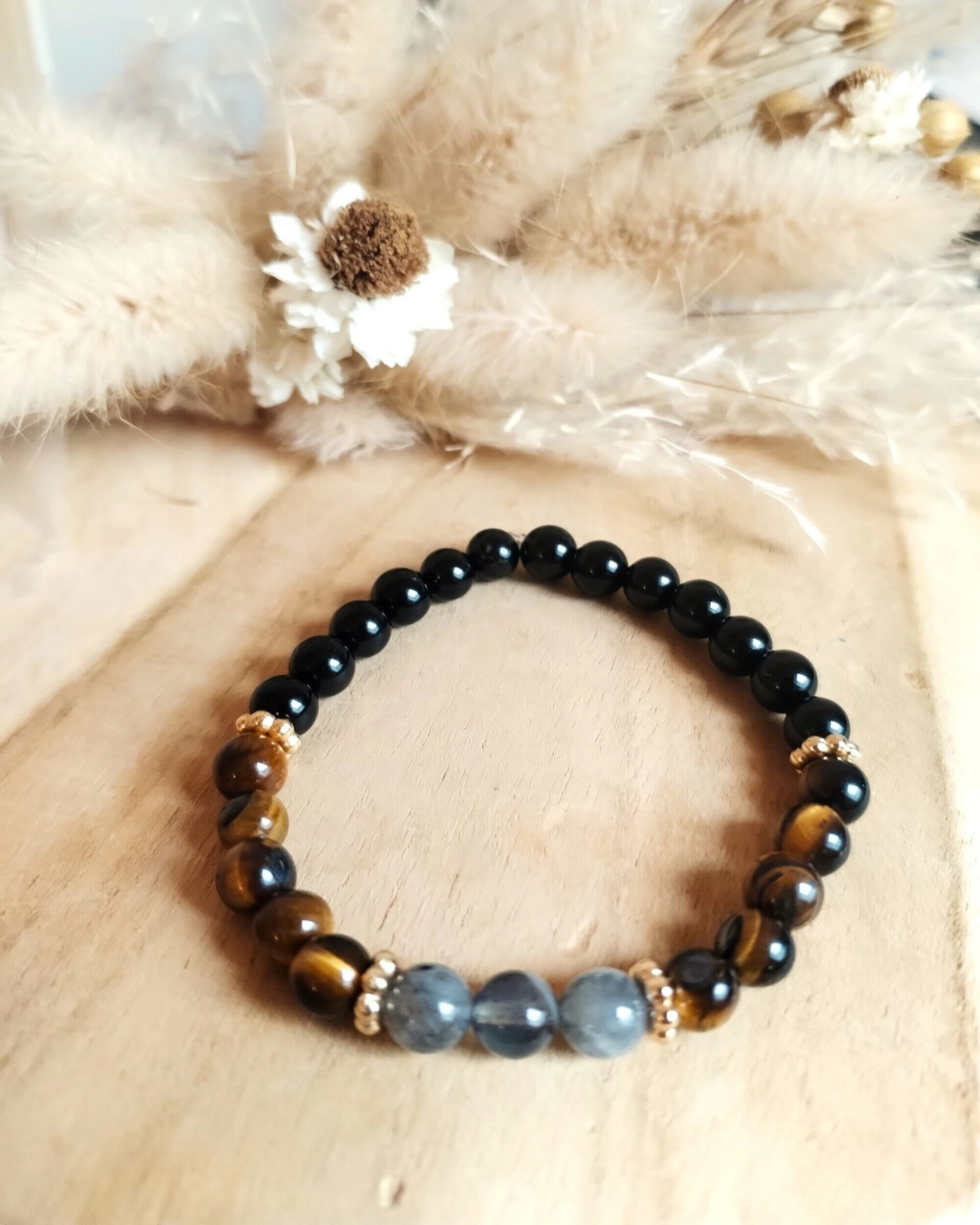 bracelet en pierres naturelles pour la protection contre les personnes toxiques